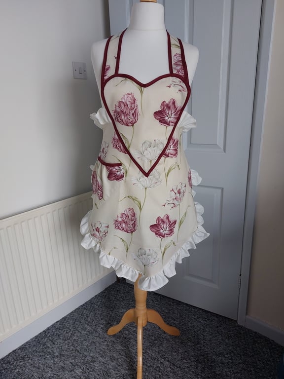 1940's retro style sweetheart apron 