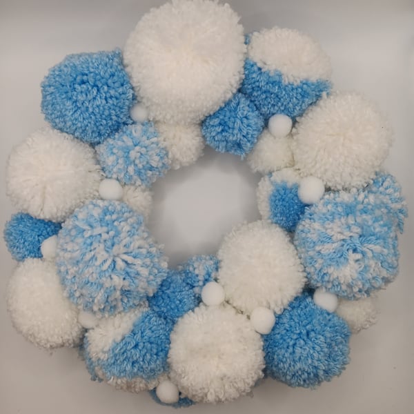 Pom pom hanging wreath 