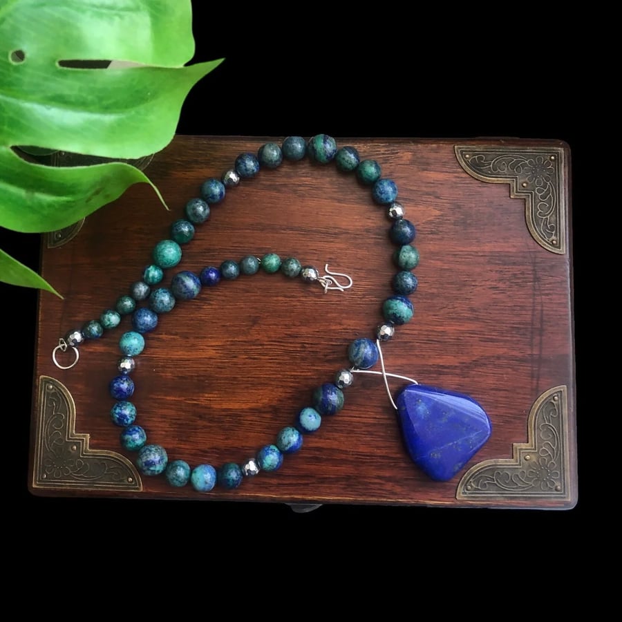 Lapis Lazuli and 925 Silver Beaded Necklace With Pendant