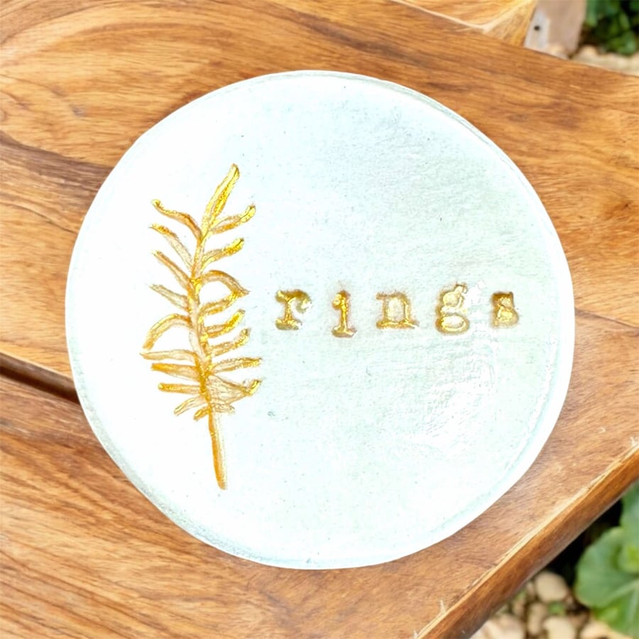 Leaf Ring Dish