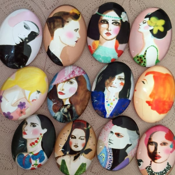 pack of 10 - Ladies Cabochon Mix Glass 25 x 18mm 