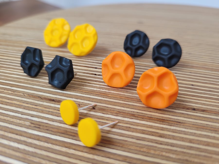 Honeycomb - 2 Pack Polymer Clay Stud Earrings Black and Yellow