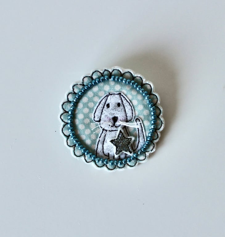 'Doggy 7' - Handmade Brooch