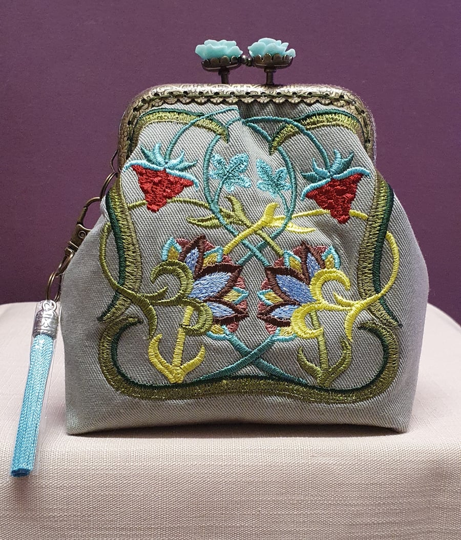 Art Nouveau floral square 8 design purse