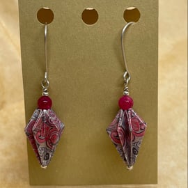 Origami Pinecone ‘Doodle’ earrings with dyed jade (pink) 