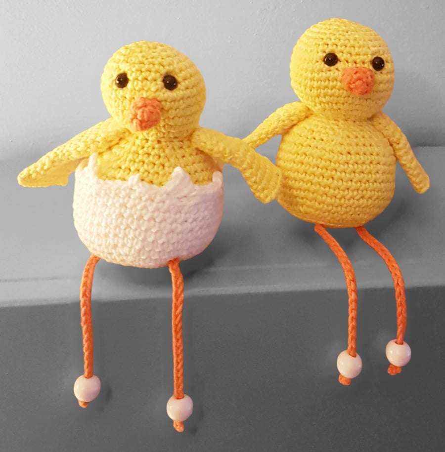 Two Cute crochet chicks 