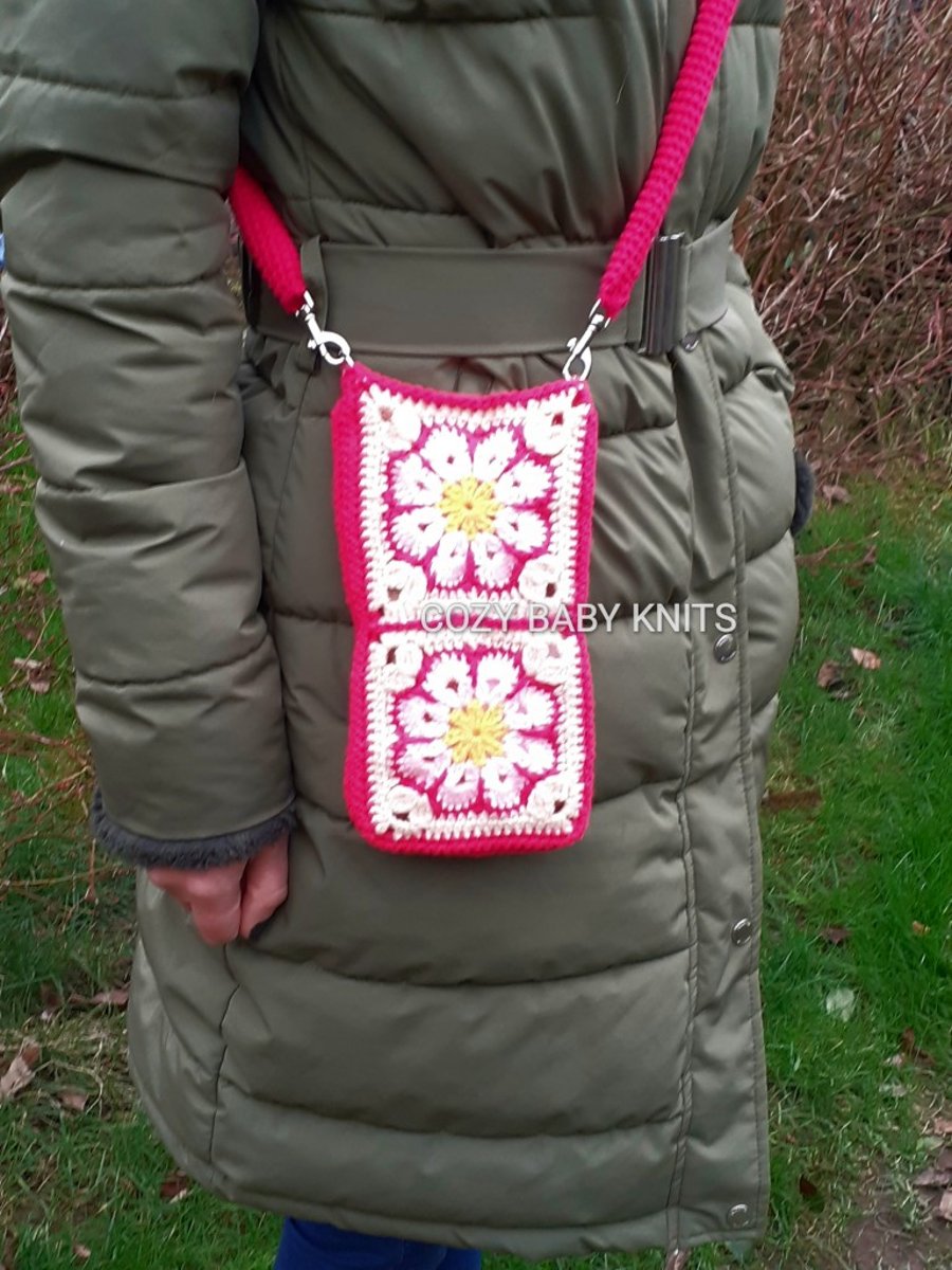 CROSSBODY PHONE BAG