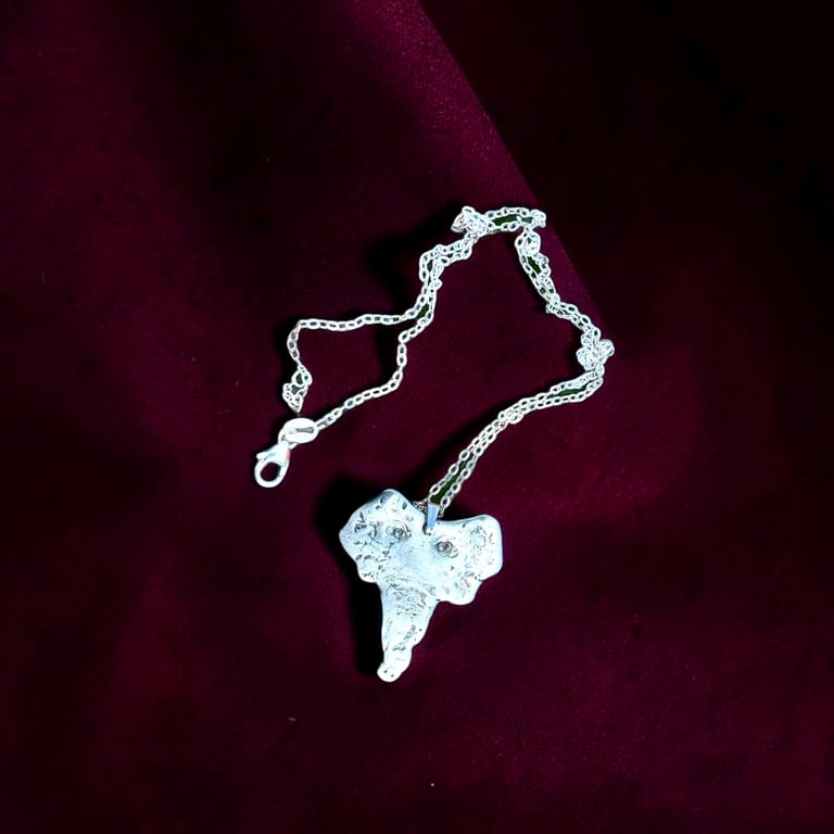 Sterling Silver Asian Elephant Head Pendant - Necklace -  FREEPOST
