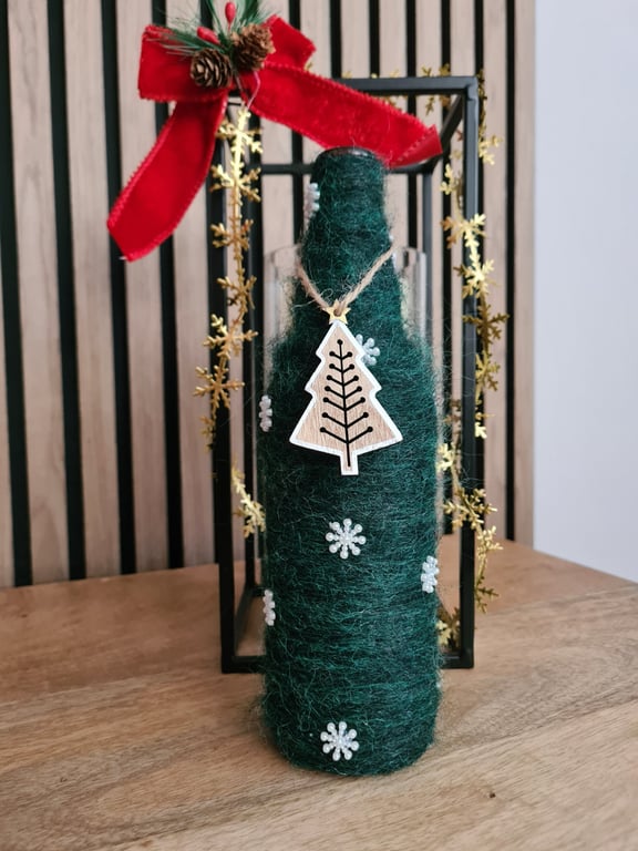 Green Yarn Wrapped Bottle,Rustic Festive Decor,Snowflake and Tree Detail