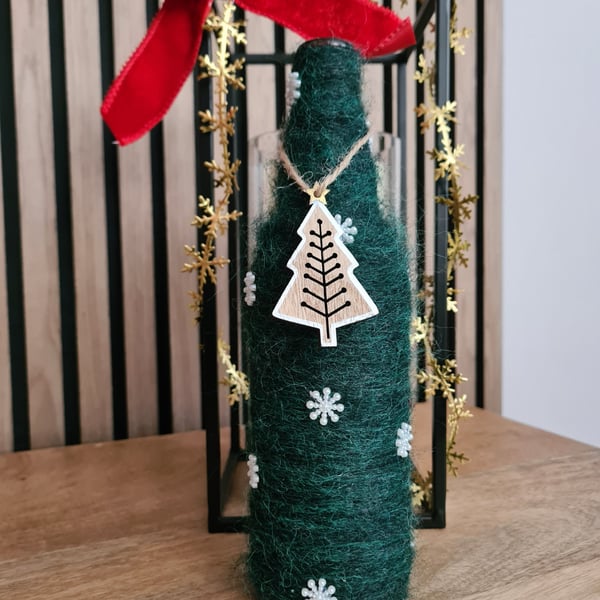 Green Yarn Wrapped Bottle,Rustic Festive Decor,Snowflake and Tree Detail