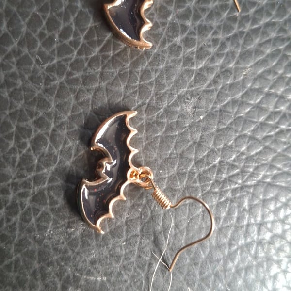 Halloween themed earrings-batwings