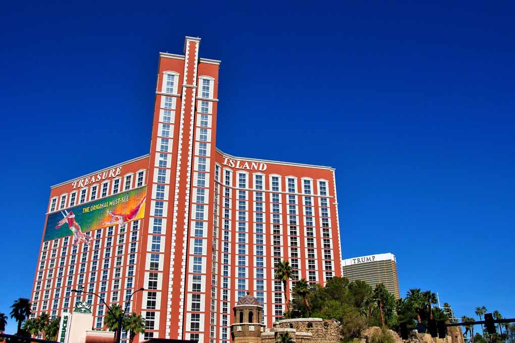 Treasure Island Hotel Las Vegas America Photograph Print