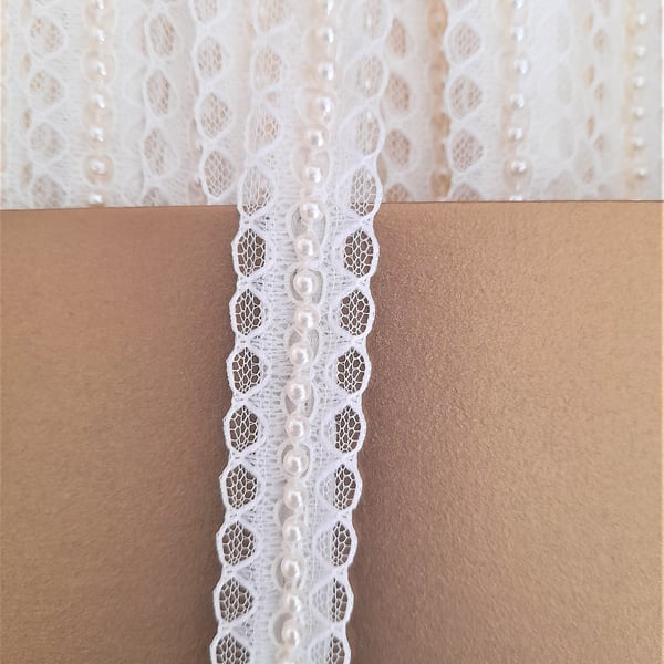 Cream beaded lace trim braid, ribbon, 3 metres