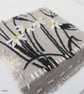 HAND EMBROIDERED GREETING CARD VINTAGE FABRIC DAISIES - Image 2