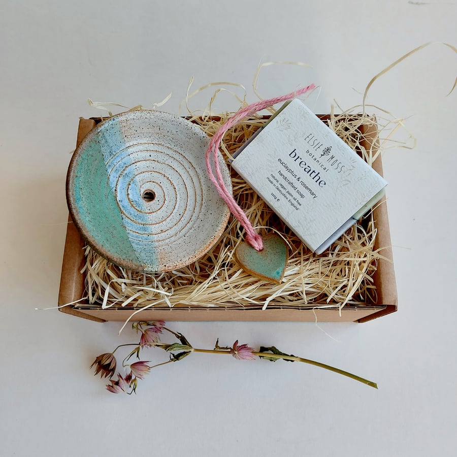 Handmade ceramic Soap dish GIFT SET Gardom's Green glaze