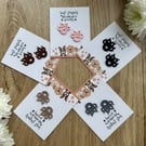 Tatted lace pet paw print pocket hug