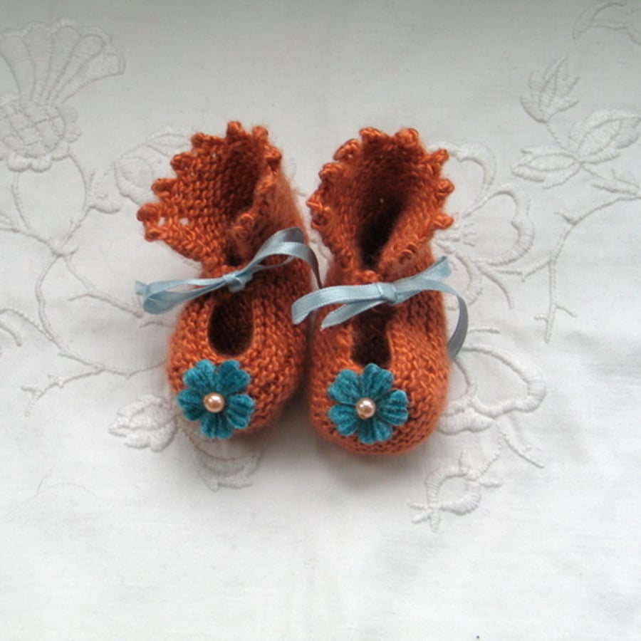 Silk Baby bootees