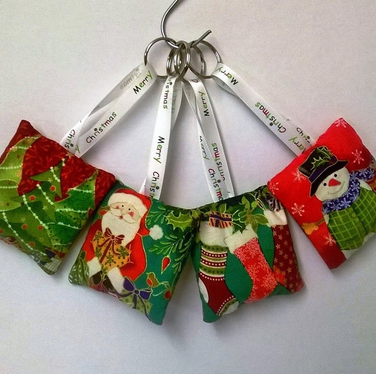 Christmas key ring & mini lavender bag, Sto... - Folksy