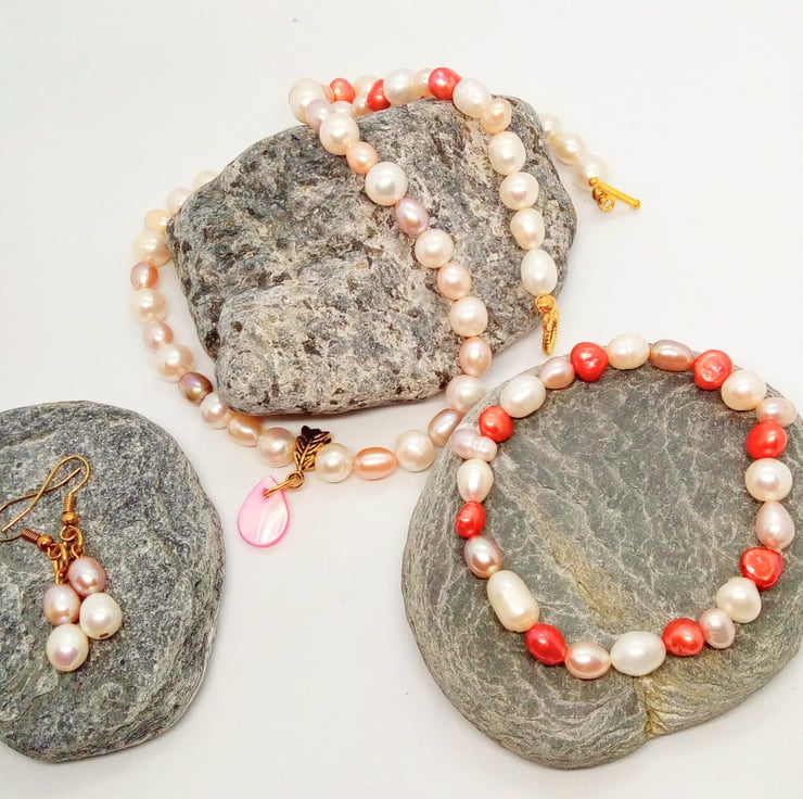 Peach Pearl Jewellery Set