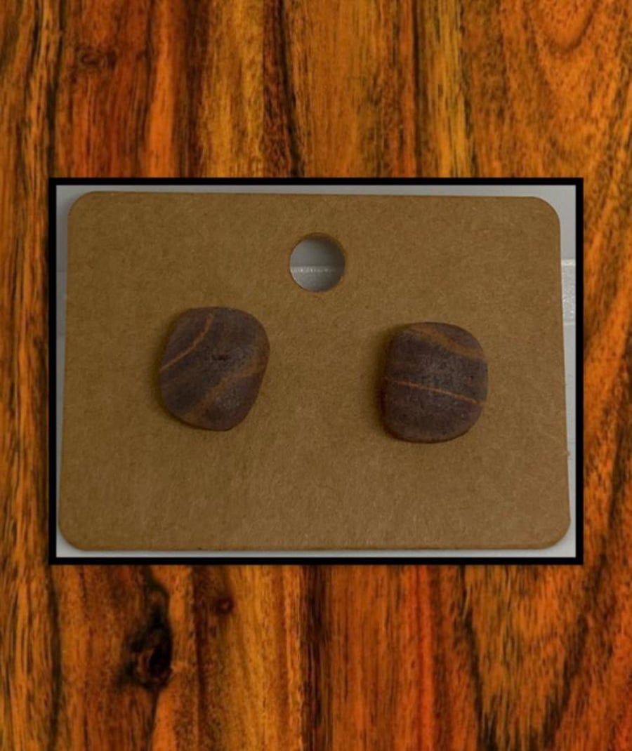 Outlet Wood grain studs