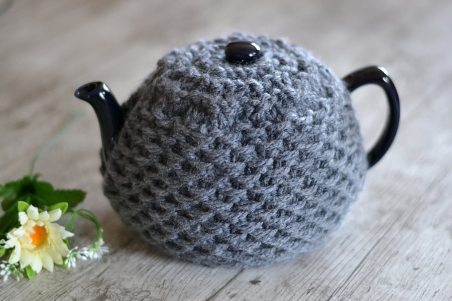 Dark Grey Super Chunky Knitted 4-6 Cup  Tea Cosy Cover