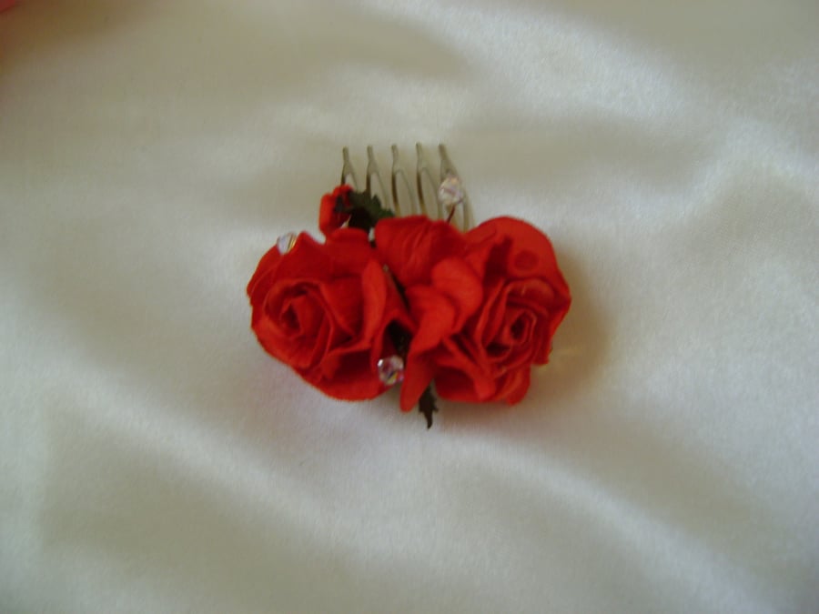 Mini Red Wild Rose Comb