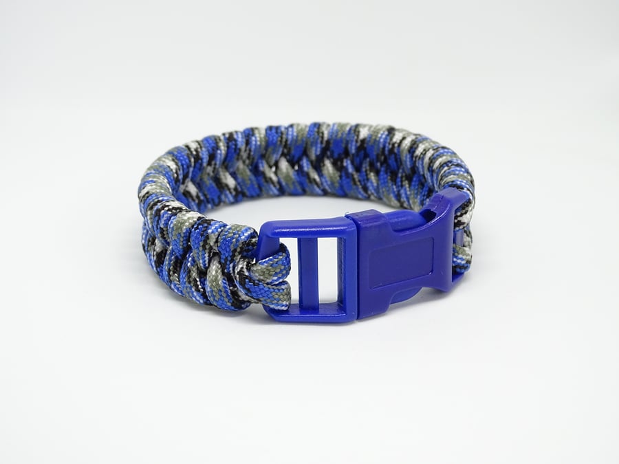 Blue Paracord Bracelet