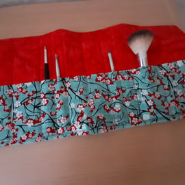 Fabric Roll Up Makeup Brush Holder