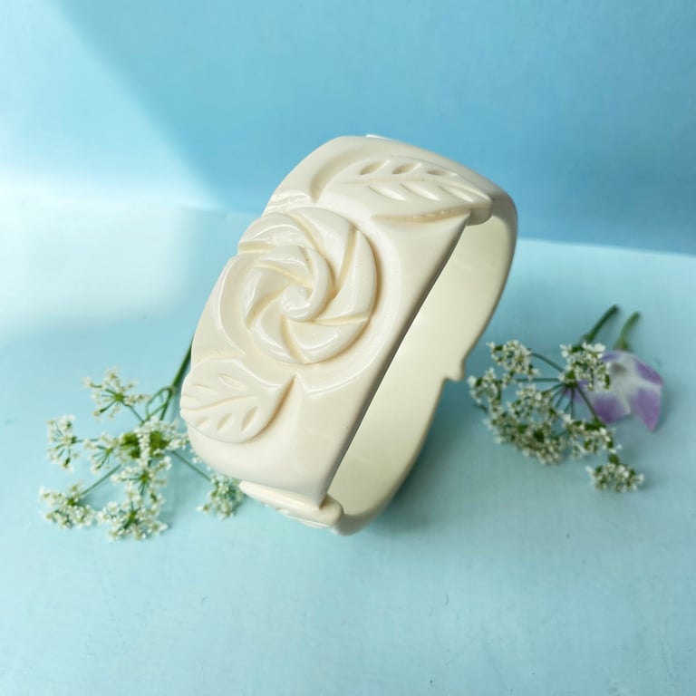 Large Ivory White Floral Cuff Bangle 