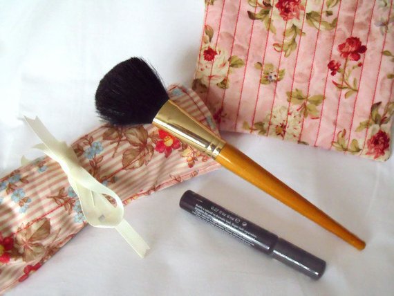 Moda floral pink make up gift set, toiletry bag and make up brush holder