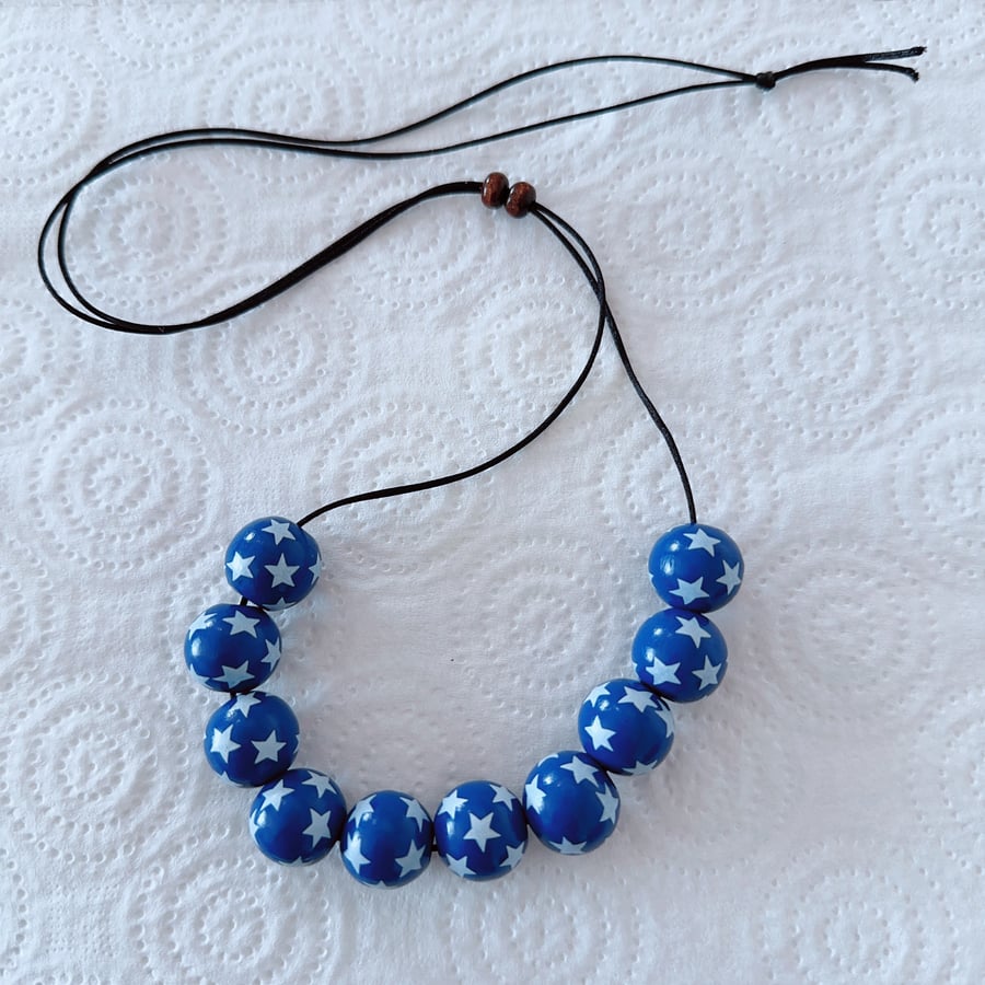 Women Necklace Natural Round Star Pattern Blue Wood Bead Adjust Black Satin Cord