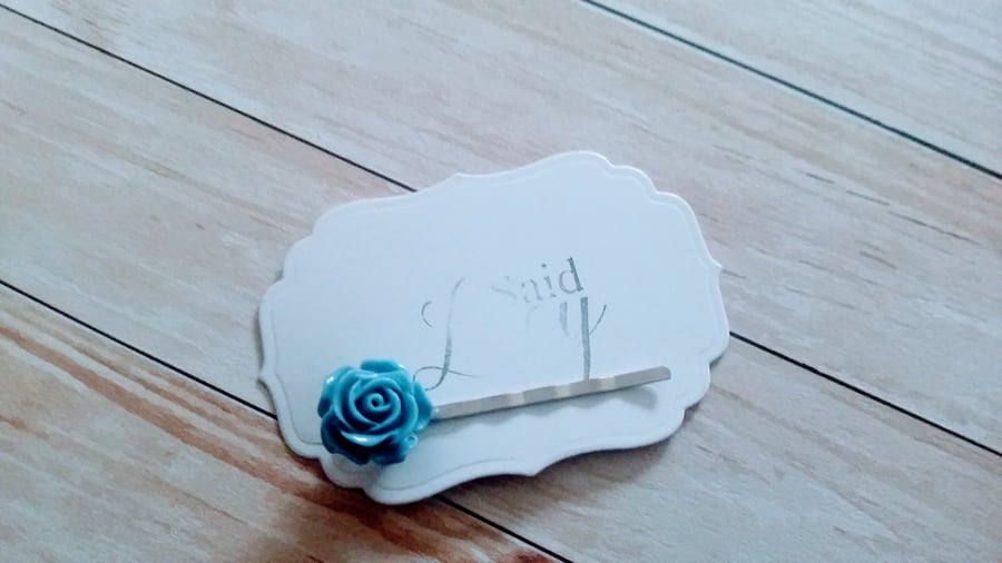 Blue rose resin bobby pin