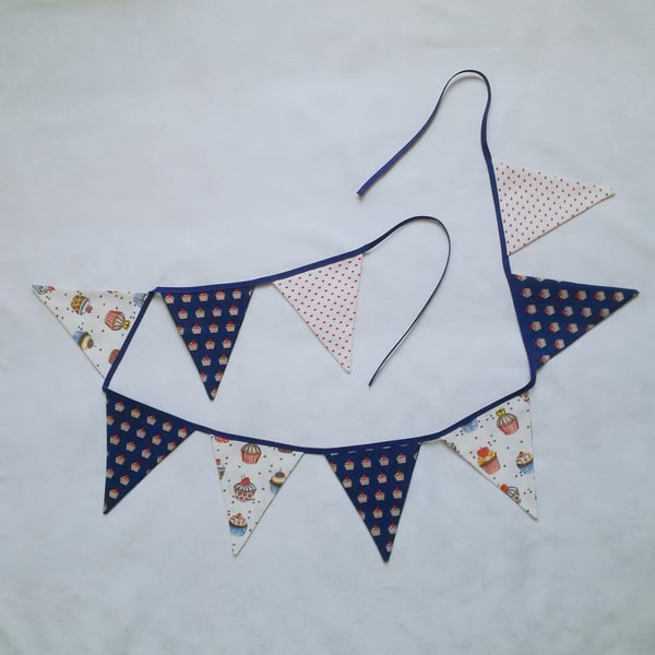 Bunting, blue, white, cupcakes, kitchen, summerhouse, fabric decor, tearoom