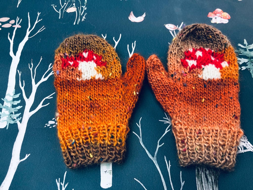 Hand knitted children's mittens age 3-6 with or without strings . Toadstools