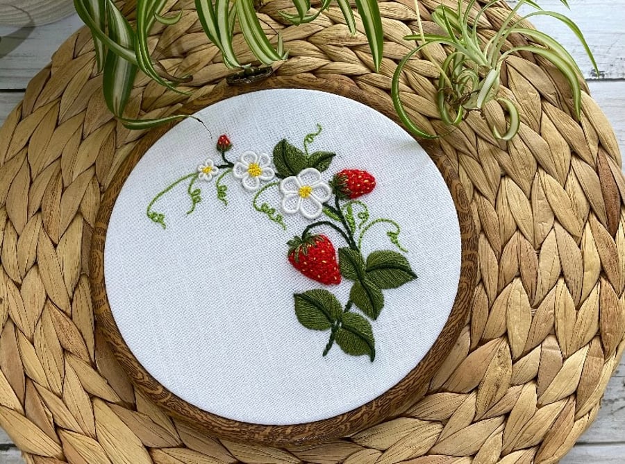 Stawberry embroidered decorative wall hanging home decor