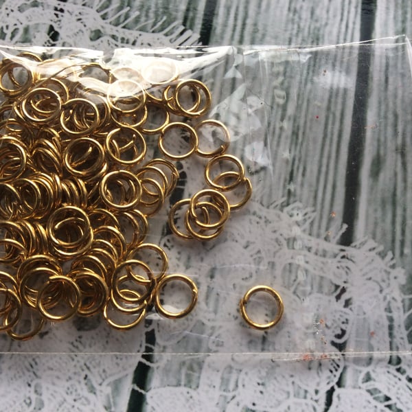 5mm split rings jump rings, gold plated 0.7mm thick Pack of 200