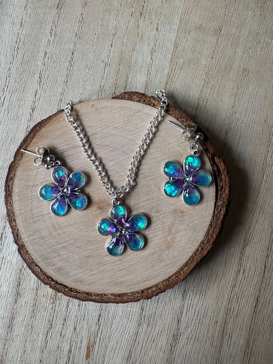 Handmade Ombre Glitter Flower Necklace and Earrings Set Purple Blue