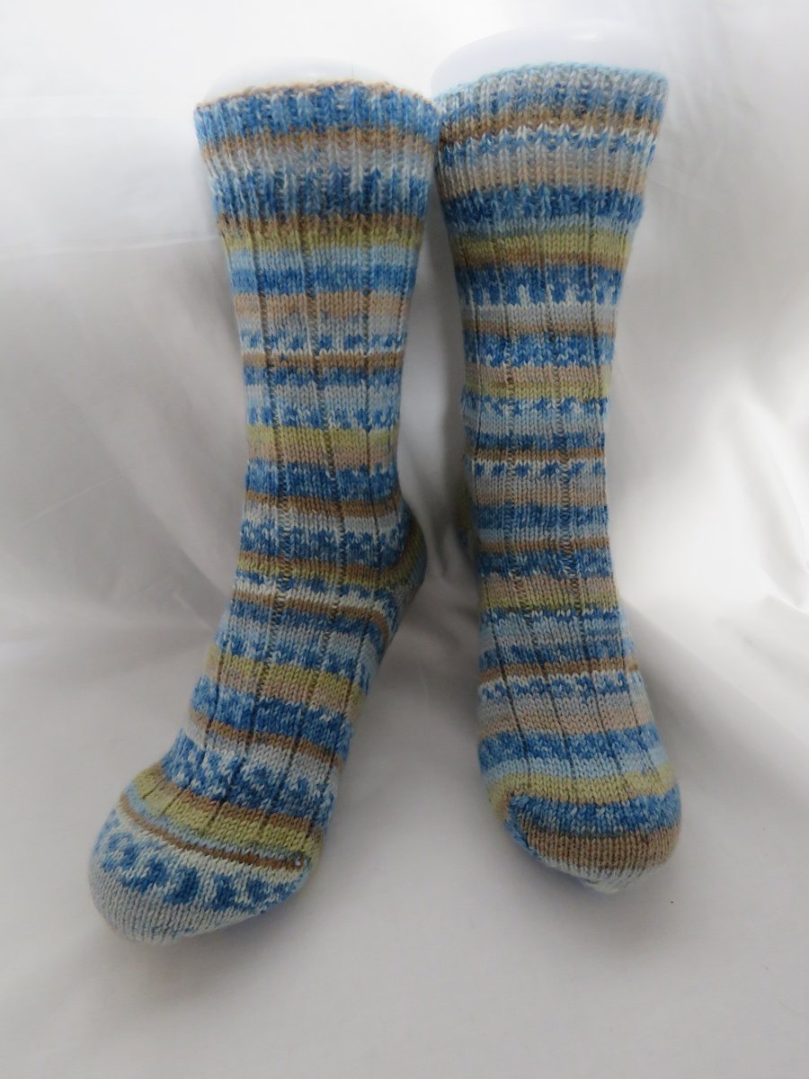 Hand-cranked Knitted Ribbed Wool Socks Size 4 to 5