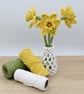 macrame flower daffodils and vase - Image 1