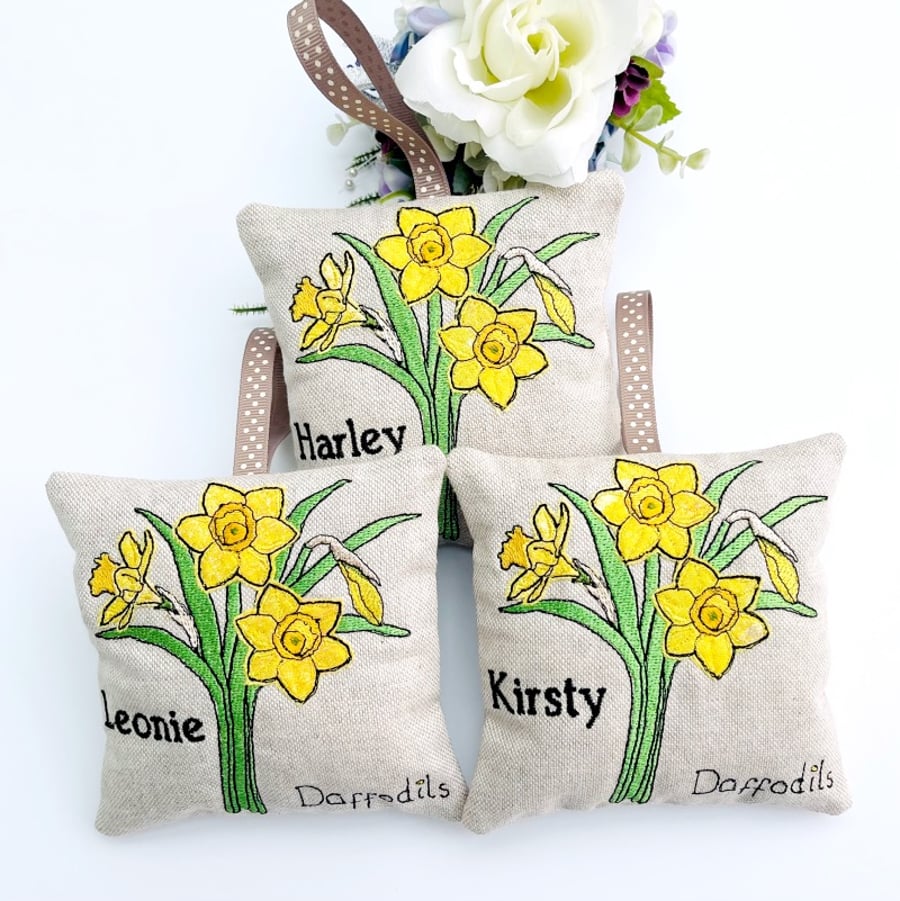 Daffodil Linen Lavender Bag