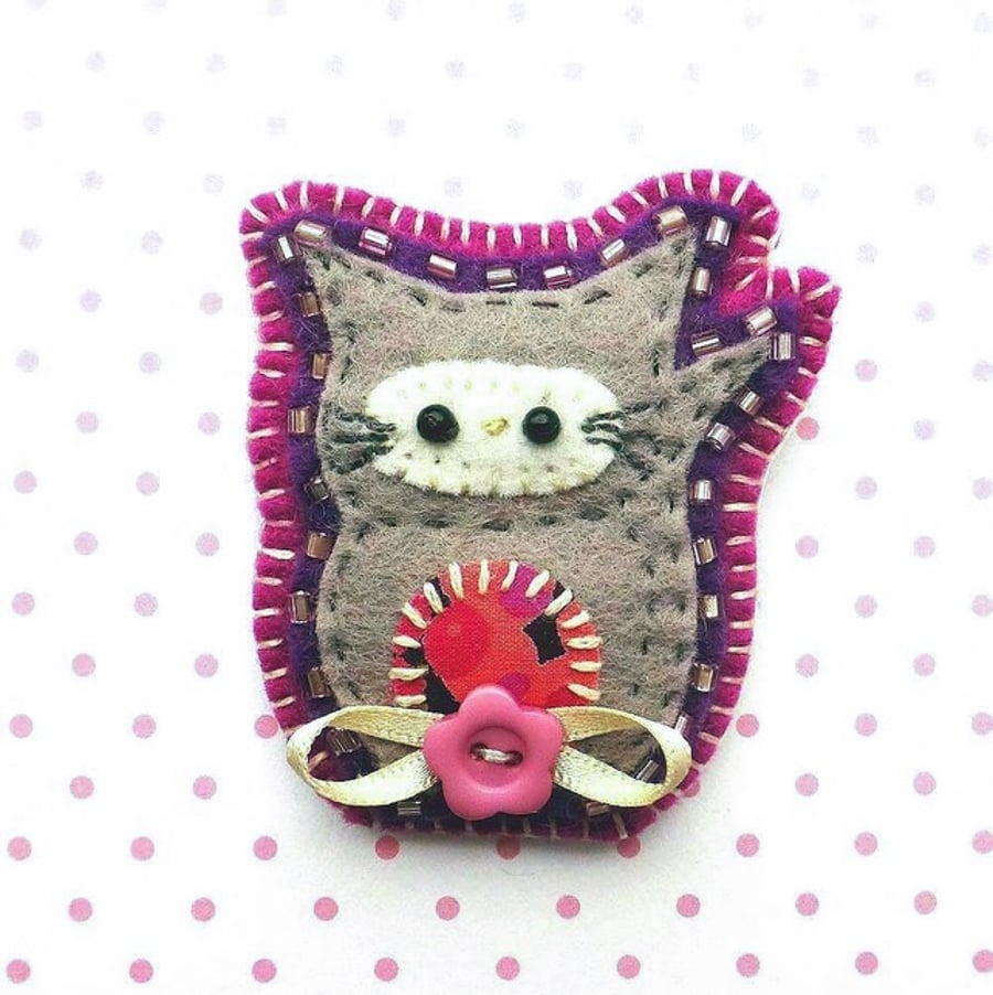 Cat Brooch, Handmade Felt Brooch