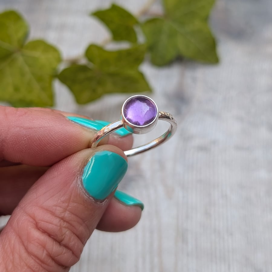Sterling Silver Amethyst Ring - UK Size S - JBJ4034