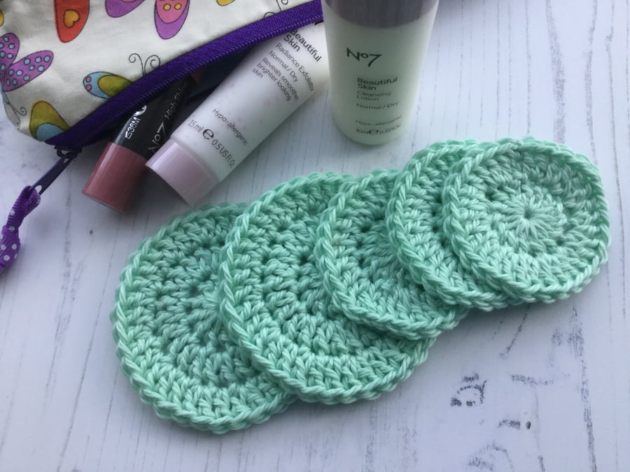 Crochet Reusable Makeup Remover and Cleanser Pads