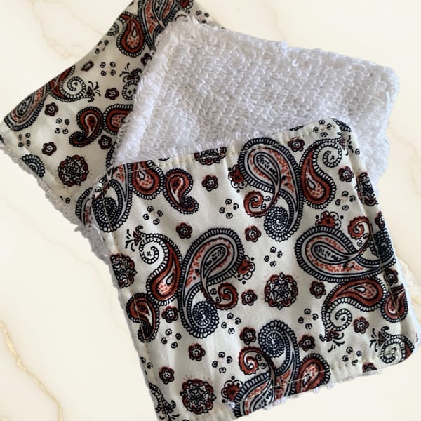 Reusable Face Wipes in Paisley Design 