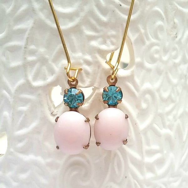 Vintage Glass Earrings...