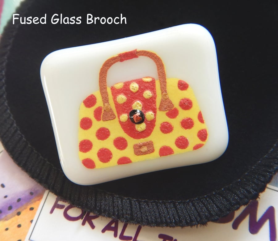 HANDMADE FUSED DICHROIC GLASS 'RED & YELLOW HANDBAG' BROOCH.