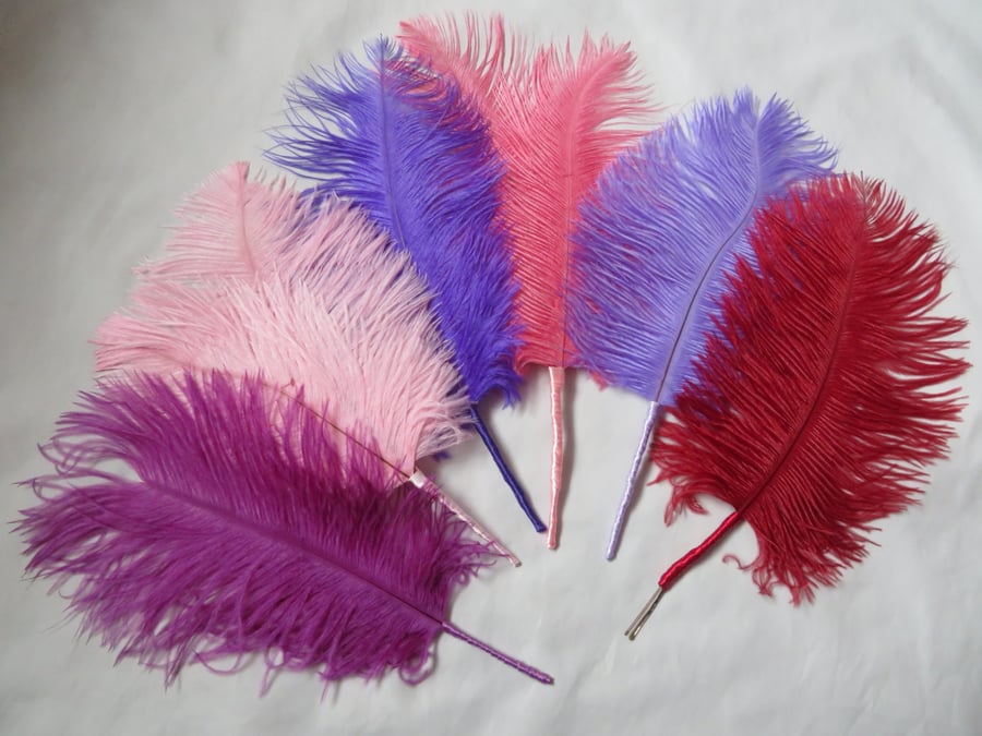 Regency-Inspired Ostrich Feather Plume Hair Piece – Elegant Decorative Accessory
