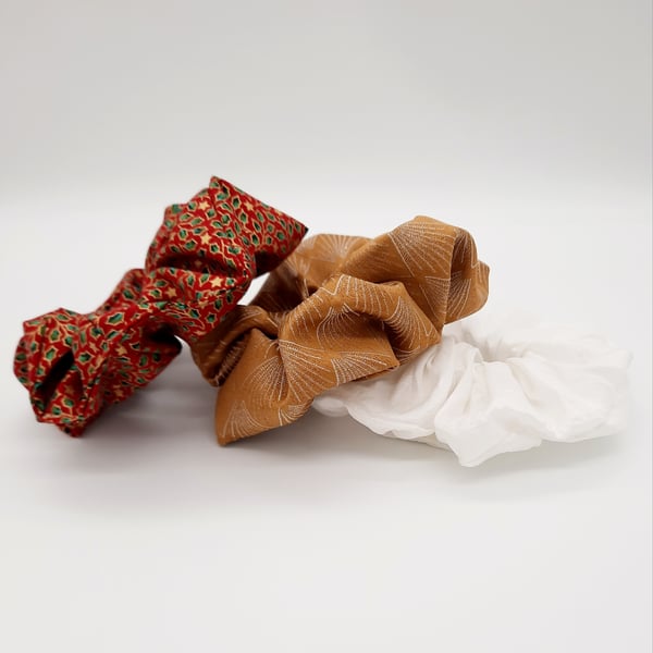 Large Christmas scrunchie set. White satin, red holly and art deco gold. 