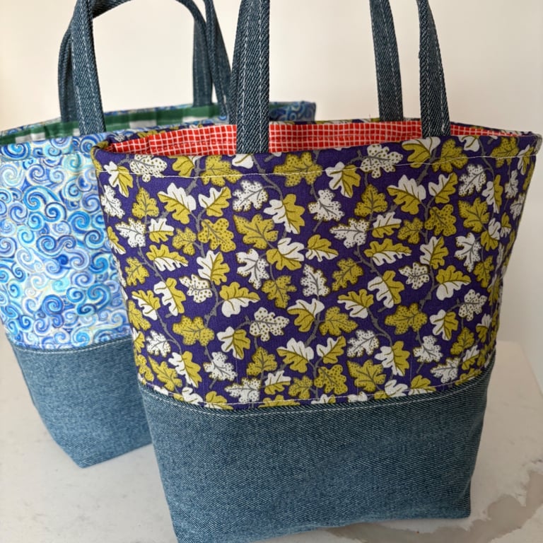 Small tote bag