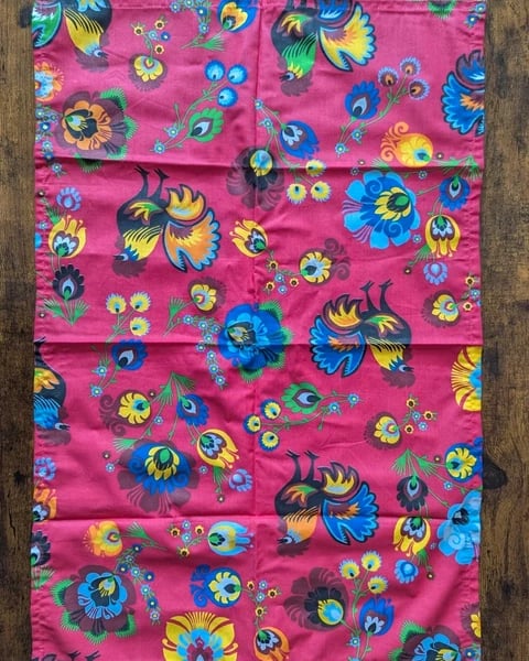 Vibrant Folk Art Rooster Tea Towel – Colourful Floral Dish Cloth – Traditional